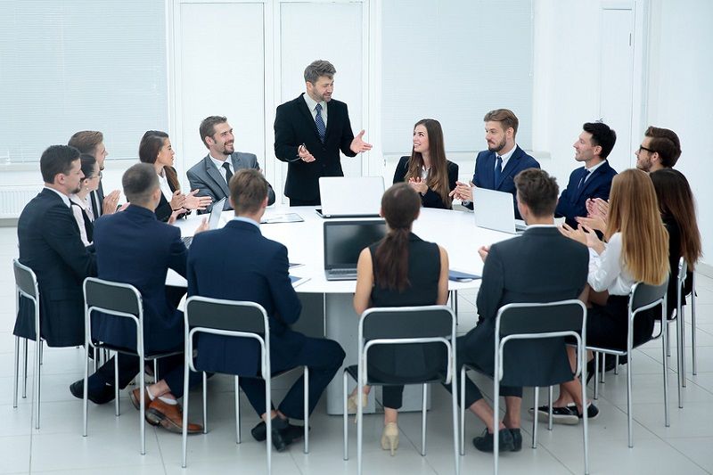 Kepemimpinan: Kunci Membangun Tim dan Mencapai Tujuan Bersama